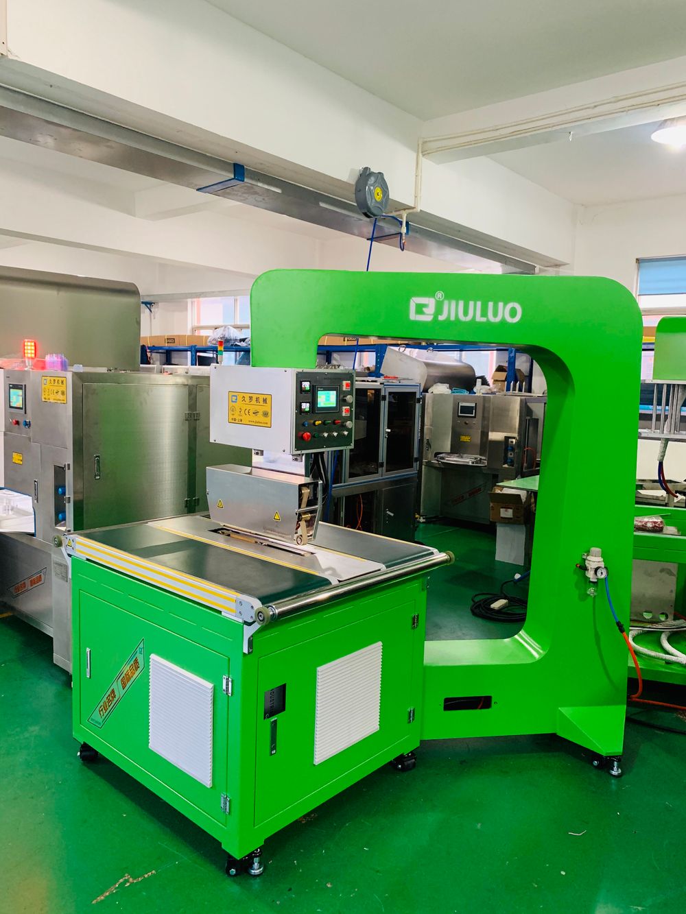 膜結(jié)構(gòu)焊接機(jī)知識(shí)介紹